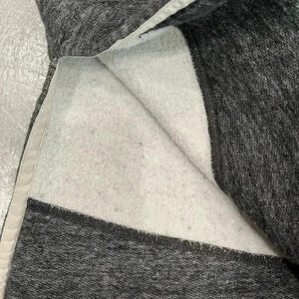 Men's Gray Knit Hoodie Sweater - Picture 2 of 4
